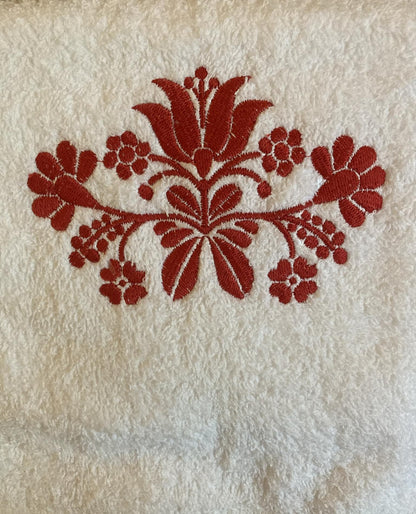 Folk Pattern Embroidered Bath & Hand Towel – A Touch of Tradition